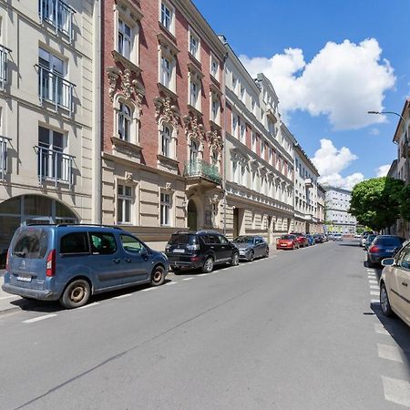 The Opera Apartment Grzegorzki Arianska 4 By Noclegi Renters Kraków Exteriör bild